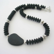 ST617 Black Agate kidney bead necklace
