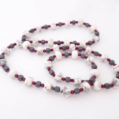 ST900 Howite, Hematite & Agate necklace